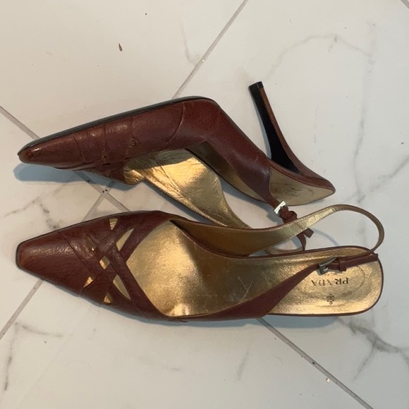 PRADA MILANO RARE  BROWN LEATHER SLINGBACK PUMPS EU 40 - Picture 2 of 4